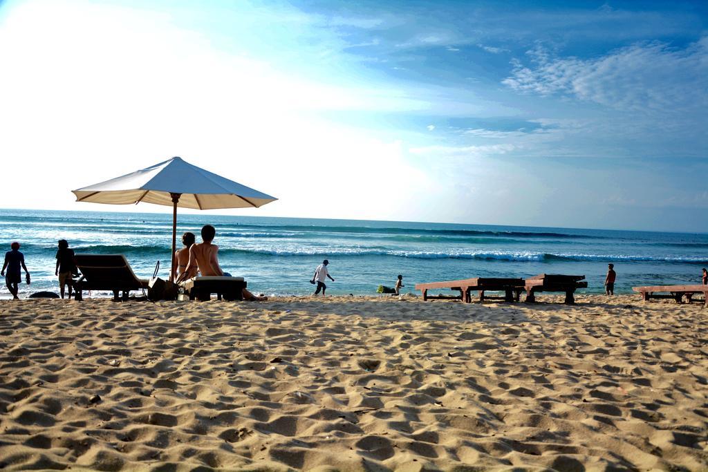 Santai Warung Bali Hotel Jimbaran Esterno foto